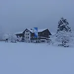 Steuxner ホテル