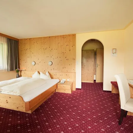 Hotel Steuxner