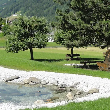 Hotel Steuxner 3*
