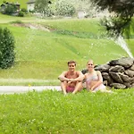 Steuxner Hotel 3*